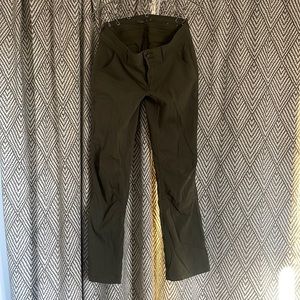 Green prana Halle 2 pants, size 6S (short).